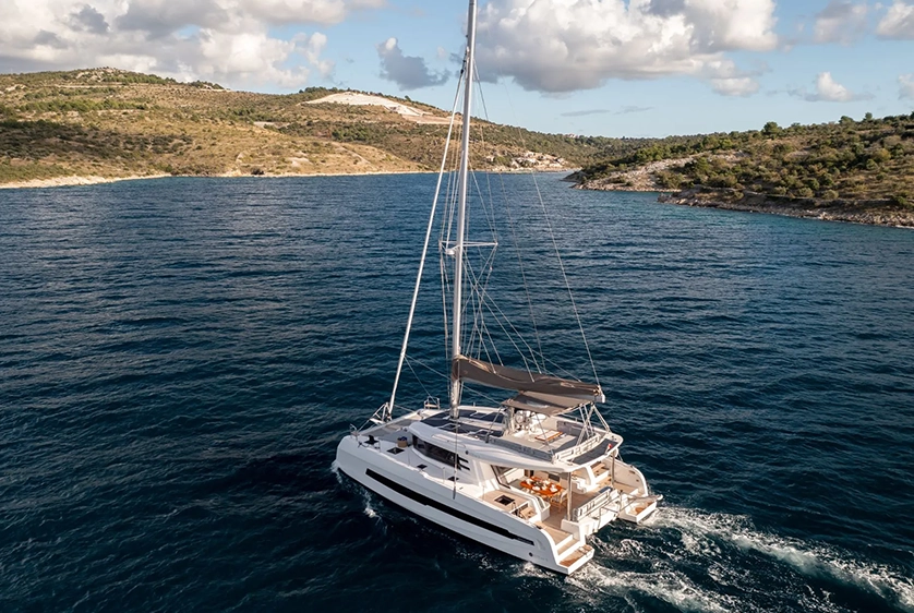 SOUTHWEST catamaran44_ext_02