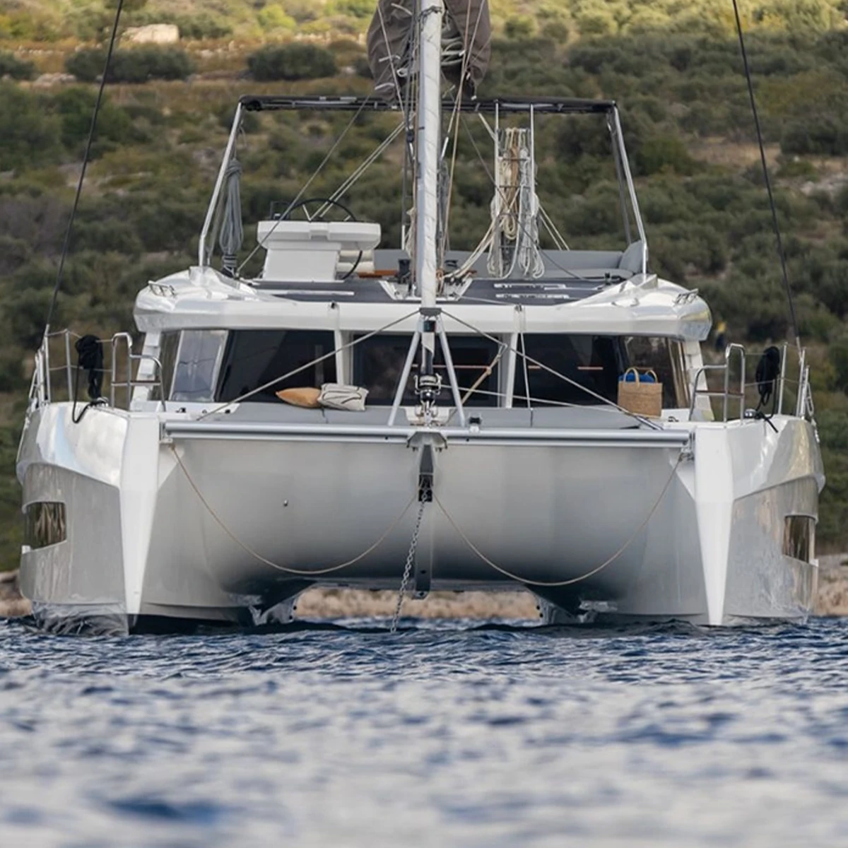 catamaran-slide-01