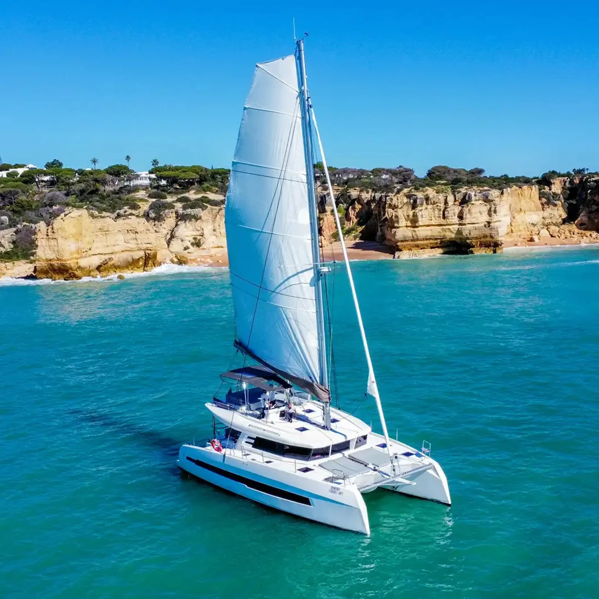 catamaran-slide-04